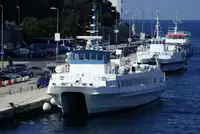 Katamarāns pārdošanā