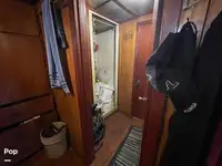 Trallers pārdod
