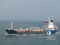 Naftas / Ķīmisko vielu tankkuģis pārdod
