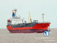 Naftas / Ķīmisko vielu tankkuģis pārdod