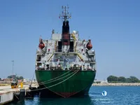 Naftas / Ķīmisko vielu tankkuģis pārdod