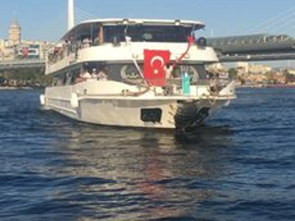Pasažieru kuģis pārdod