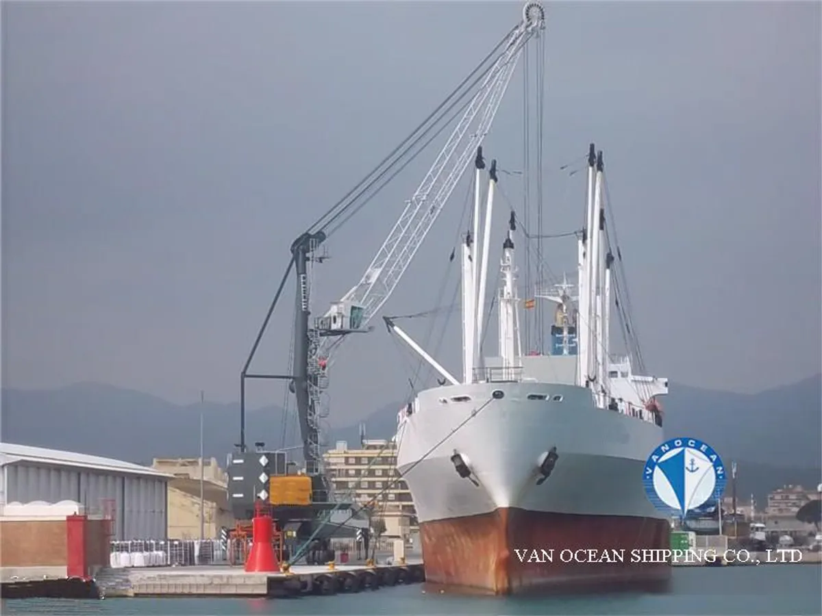 Reefer kuģis pārdod