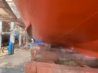Darba laivas pārdod