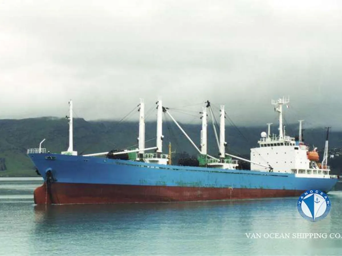 Reefer kuģis pārdod