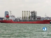 Naftas / Ķīmisko vielu tankkuģis pārdod