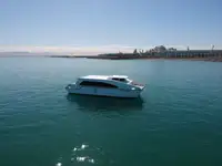 Katamarāns pārdod