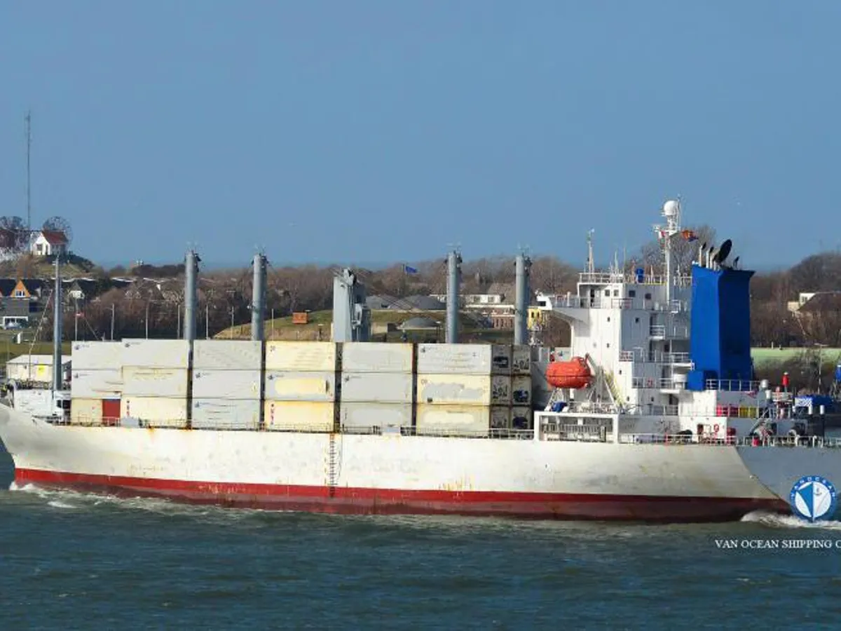 Reefer kuģis pārdod