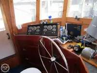 Trallers pārdod