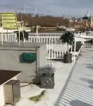 Kruīza-prāmja kuģis pārdod