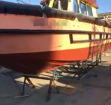 Pilotkuģis pārdod