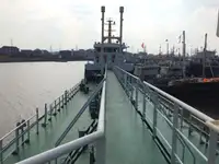 Naftas / Ķīmisko vielu tankkuģis pārdod