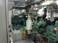 Trallers pārdod