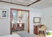 Kruīza kuģis pārdod