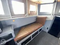 Trallers pārdod