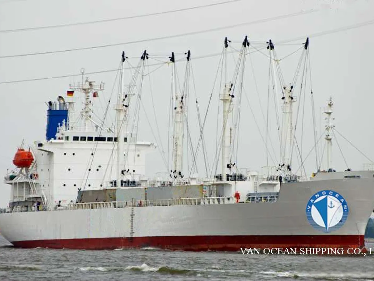 Reefer kuģis pārdod