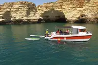 Niršanas atbalsta kuģis pārdod