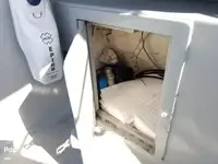 Niršanas atbalsta kuģis pārdod