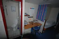 Desanta kuģis, tankkuģis pārdod