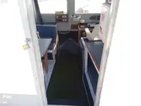 Niršanas atbalsta kuģis pārdod