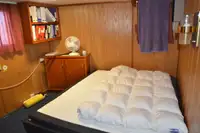 Naftas / Ķīmisko vielu tankkuģis pārdod