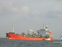 Naftas / Ķīmisko vielu tankkuģis pārdod