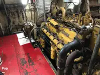 Trallers pārdod