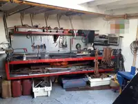 Trallers pārdod