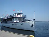 Kruīza kuģis pārdod