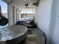 Garā līnija zvejas kuģis pārdod