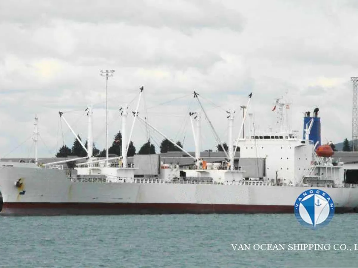 Reefer kuģis pārdod