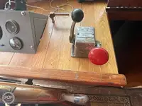 Trallers pārdod