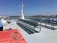 Desanta kuģis, tankkuģis pārdod