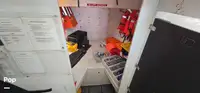 Niršanas atbalsta kuģis pārdod