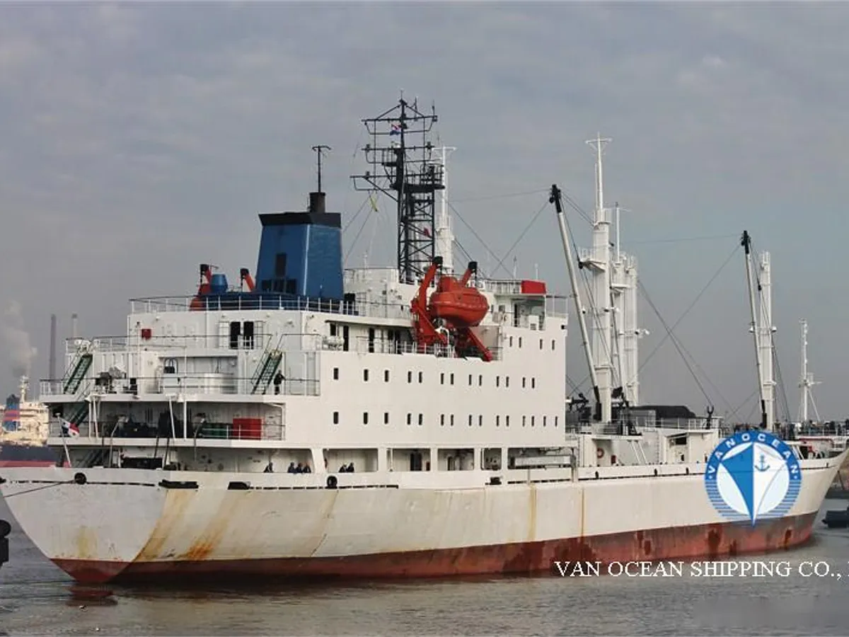 Reefer kuģis pārdod