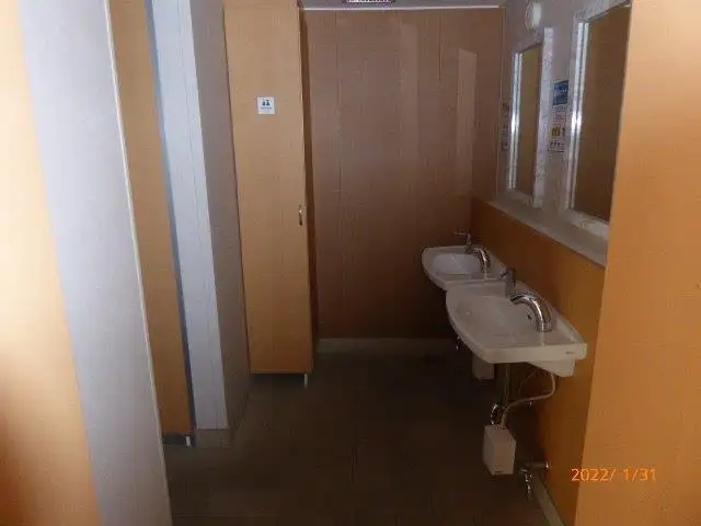 Prāmja kuģis pārdod