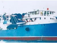Trallers pārdod