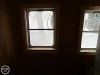 Trallers pārdod