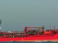Naftas / Ķīmisko vielu tankkuģis pārdod