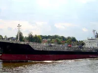 Naftas / Ķīmisko vielu tankkuģis pārdod