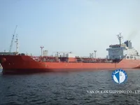 Naftas / Ķīmisko vielu tankkuģis pārdod