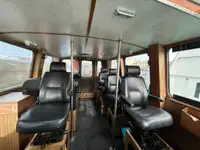 Pilotkuģis pārdod