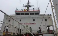 Naftas / Ķīmisko vielu tankkuģis pārdod