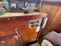 Trallers pārdod