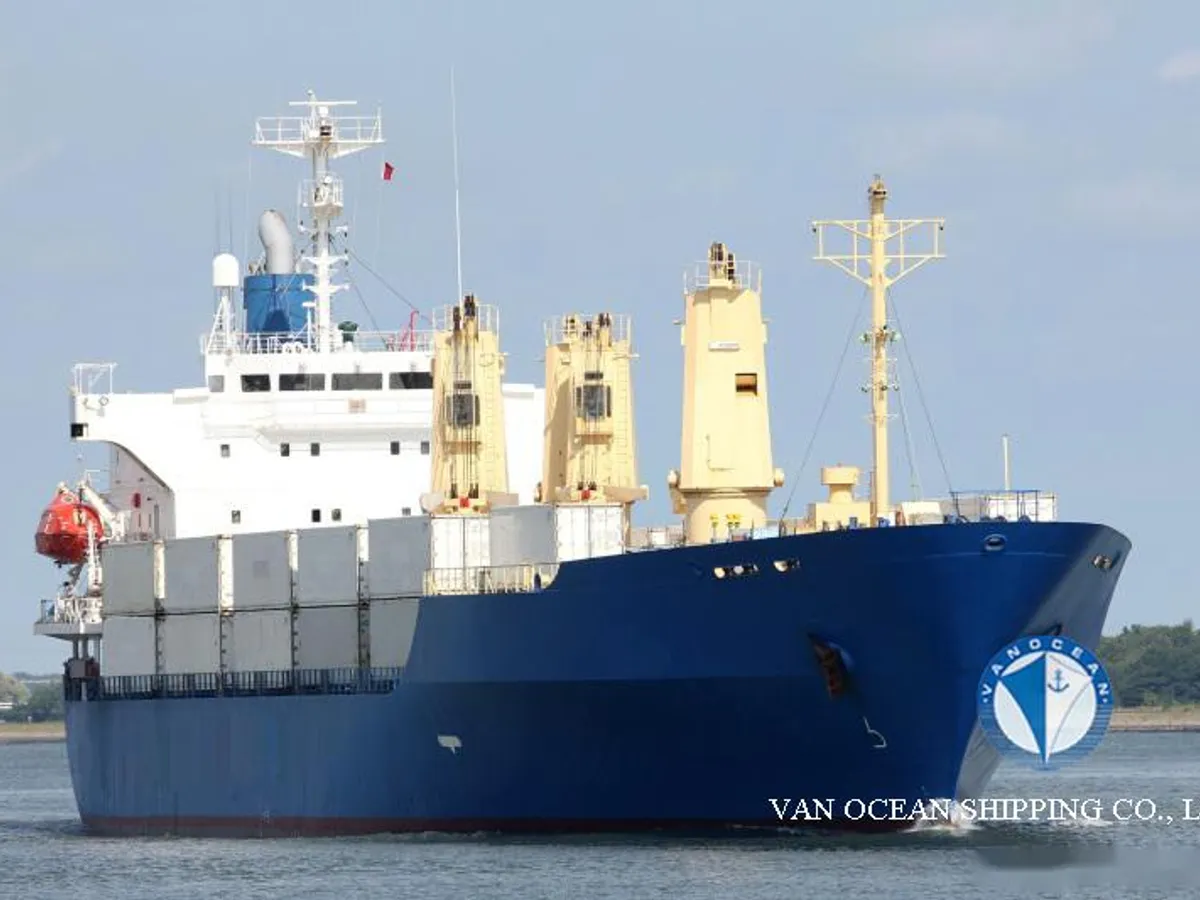 Reefer kuģis pārdod