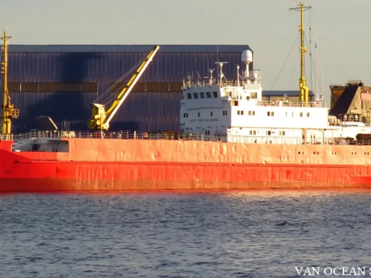 Reefer kuģis pārdod