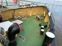 Pilotkuģis pārdod