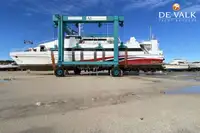 Katamarāns pārdod