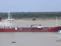 Naftas / Ķīmisko vielu tankkuģis pārdod