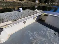 Zivju pārstrādes kuģis pārdod